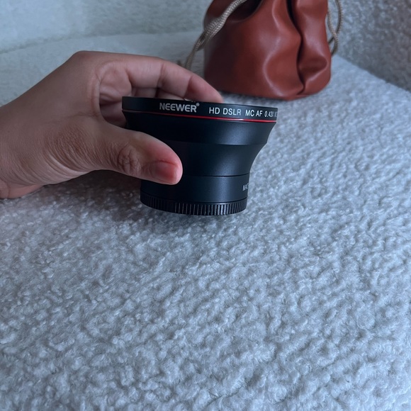 NEEWER 58MM 0.43X Professional Wide Angle Lens Macro - Picture 4 of 9